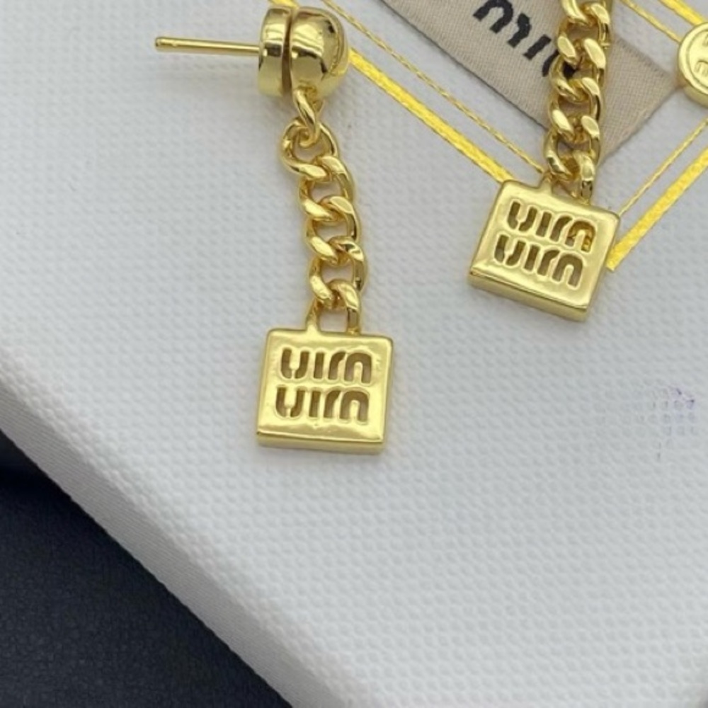 18 K Gold Chain Earrings 2 inch long elegant - Picture 2 of 2